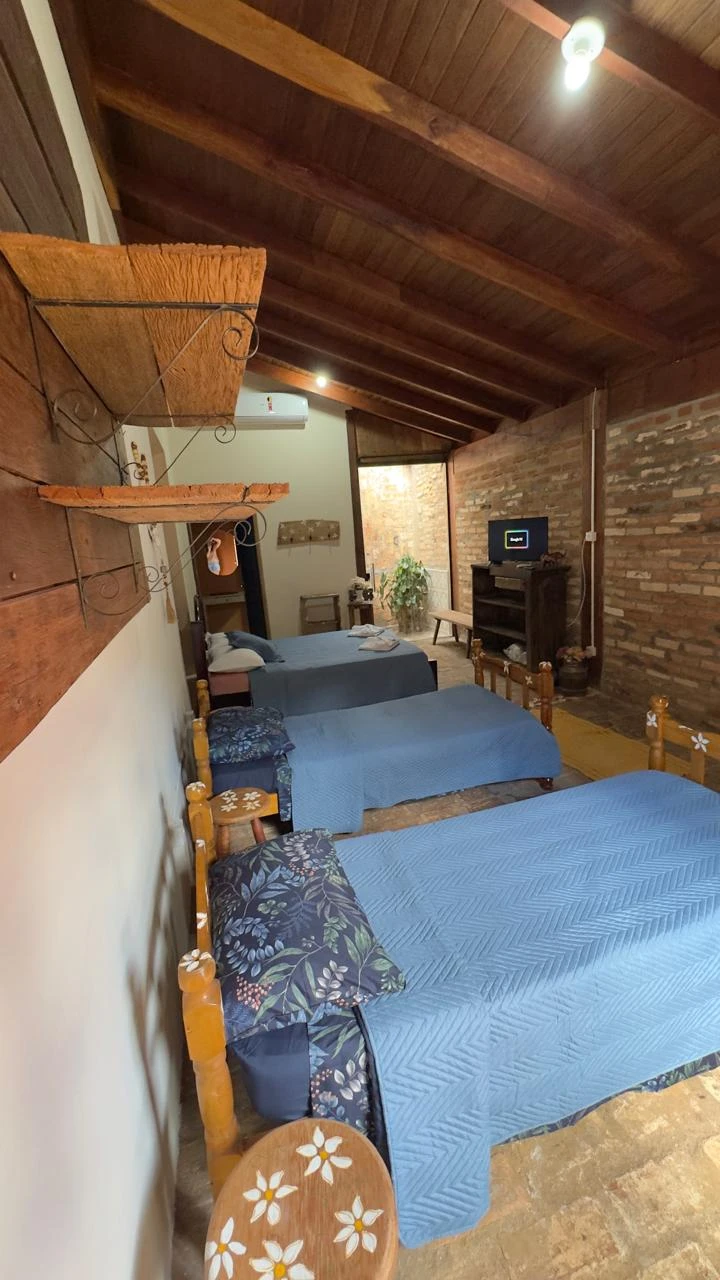 Quarto Cabacinha com 1 cama de casal e 2 de solteiro, vista 2