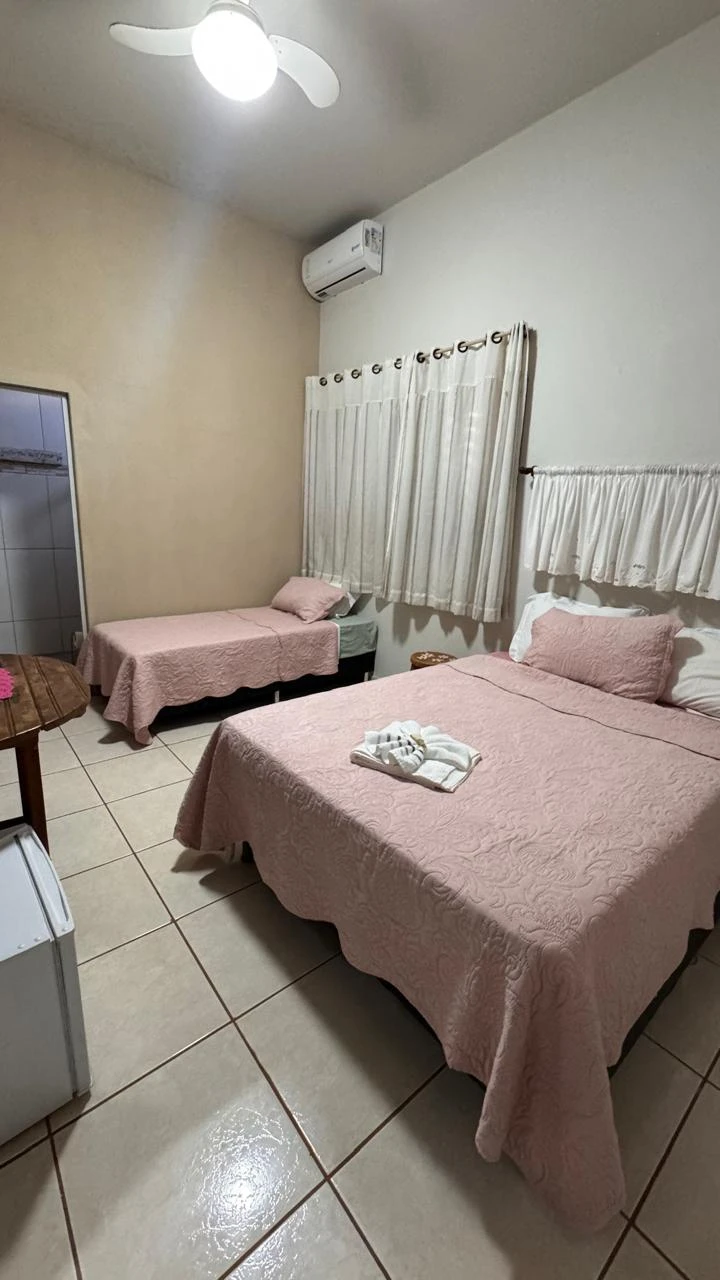 Quarto Temperado da Pousada Machado em Frutal